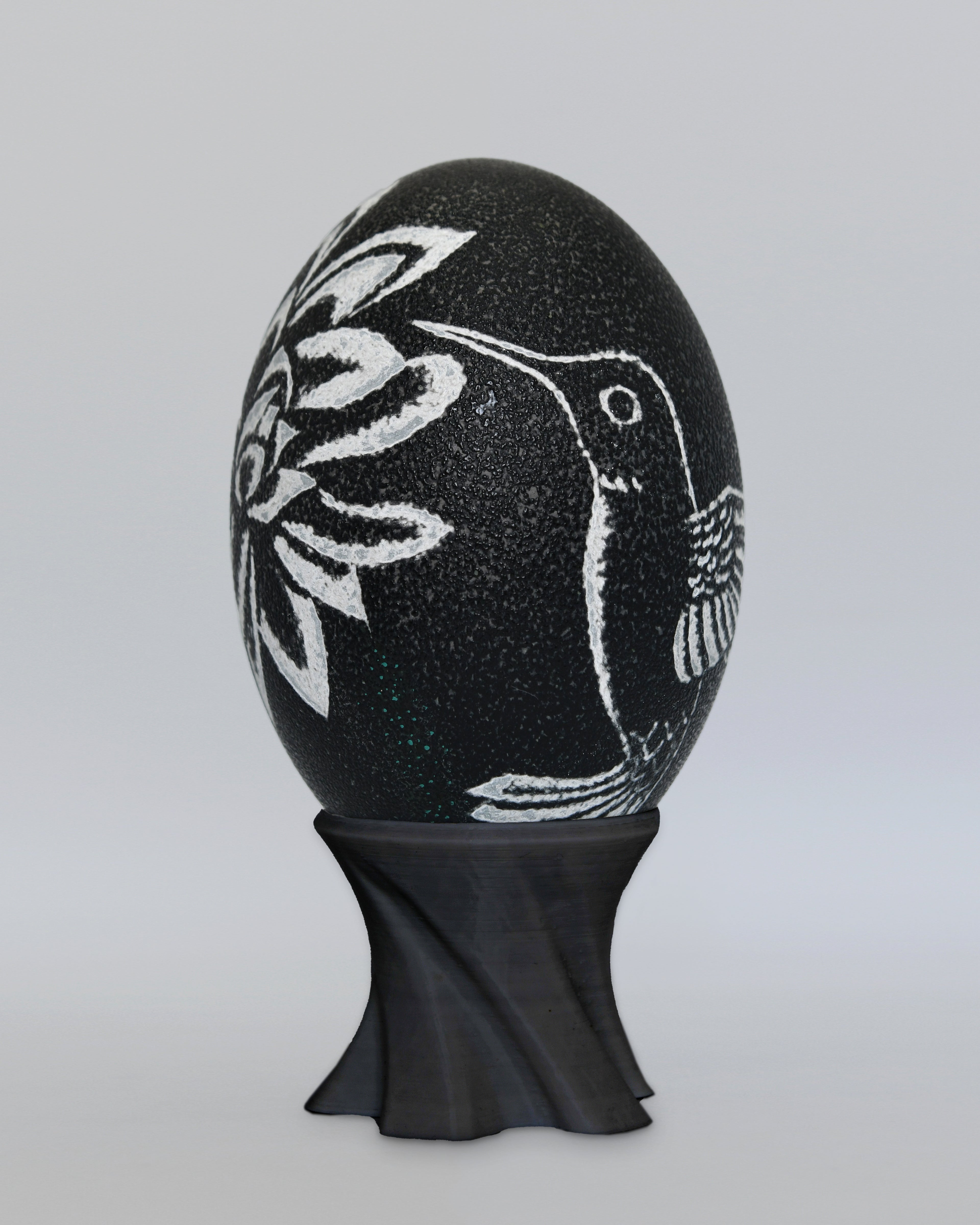 "Delicate Beauty" - Hummingbird & Flower Hand Carved Emu Egg