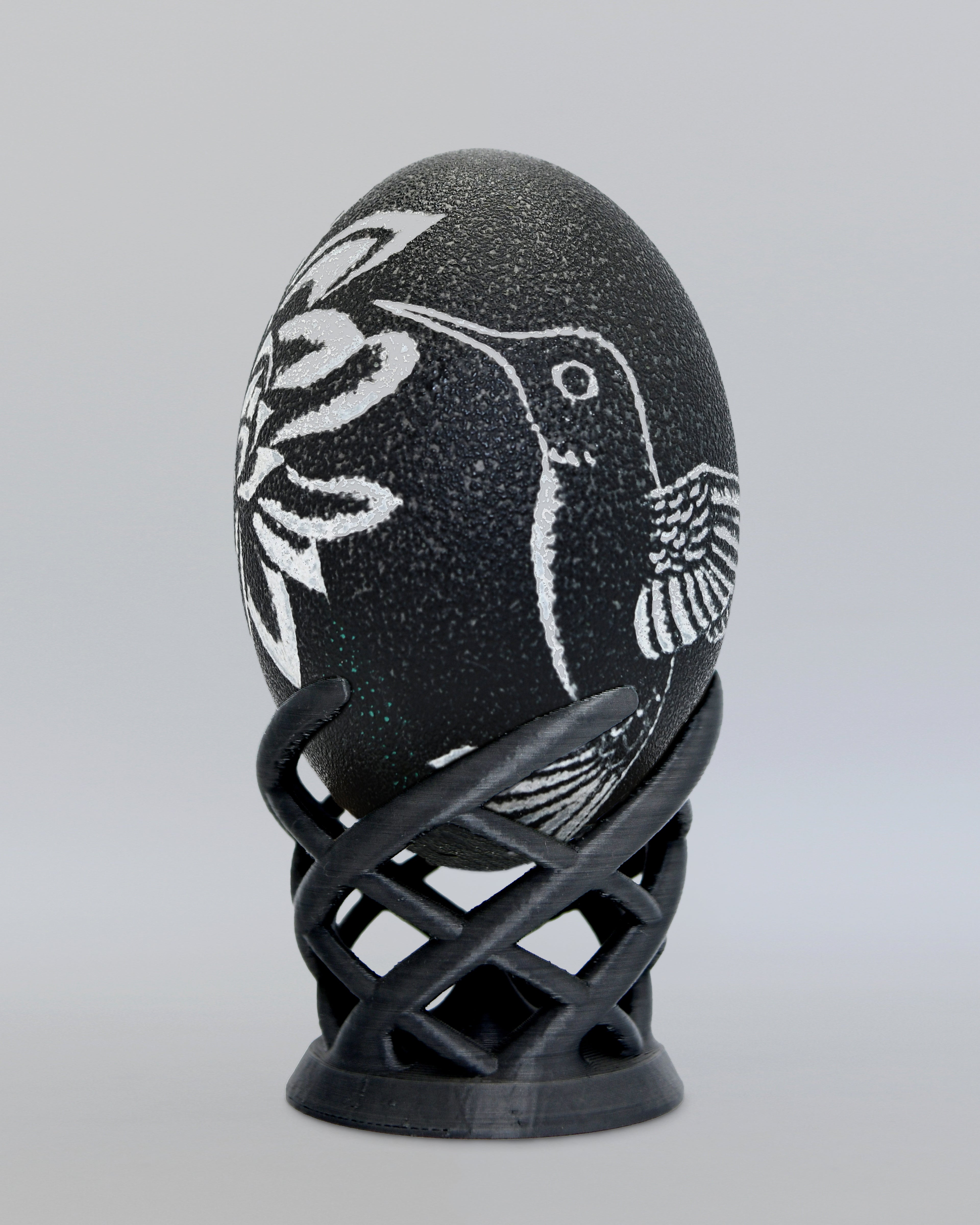 "Delicate Beauty" - Hummingbird & Flower Hand Carved Emu Egg