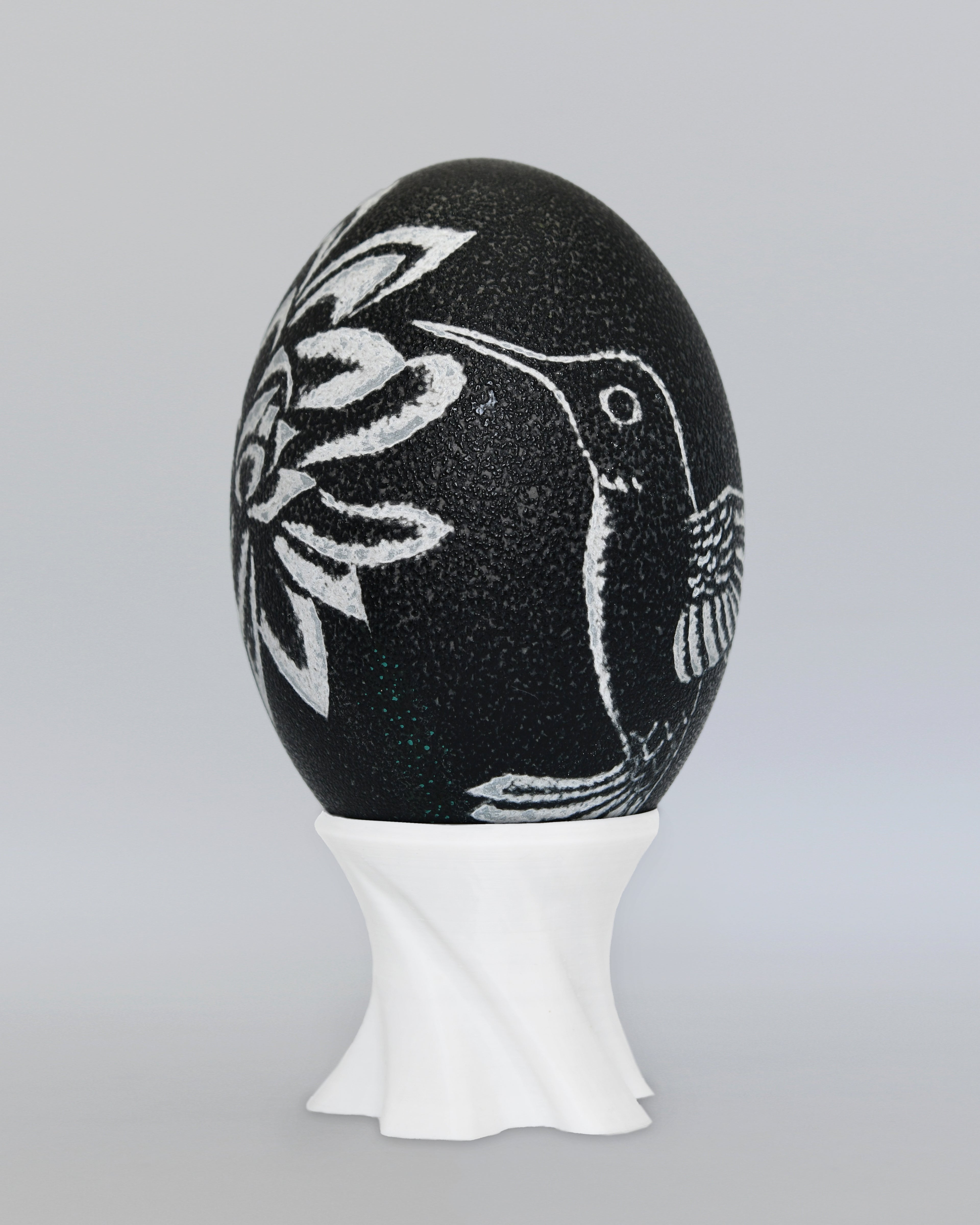 "Delicate Beauty" - Hummingbird & Flower Hand Carved Emu Egg
